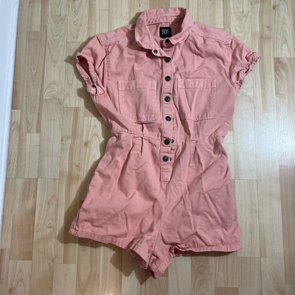 BDG Urban Outfitters Joey Short sleeved Coverall Romper Peach Size Small - Picture 6 of 6